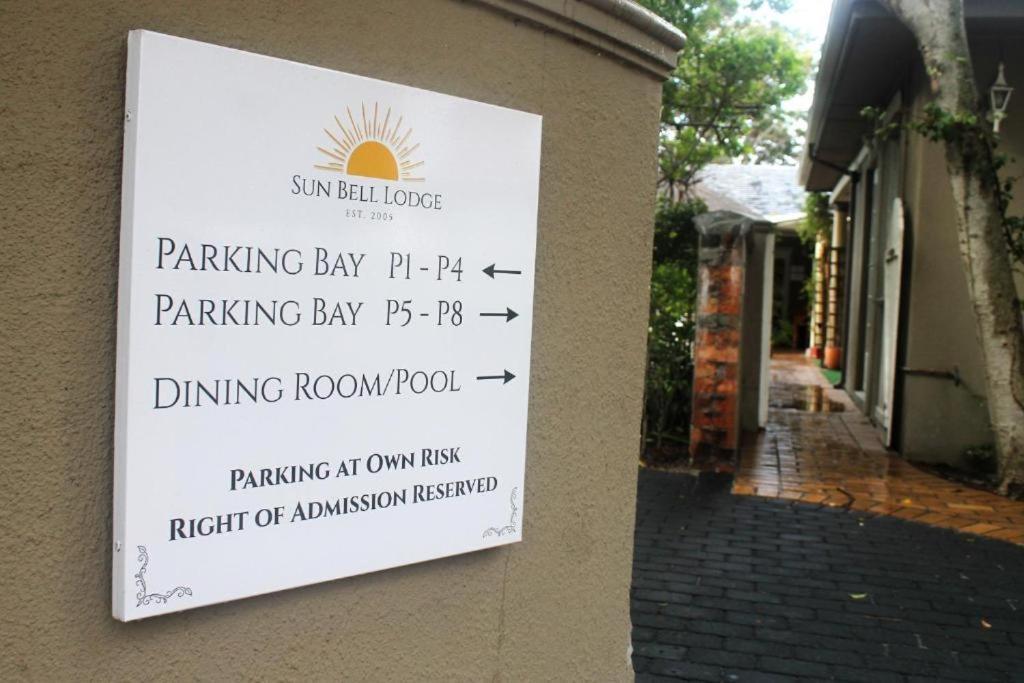 Sunbell Ventures Guesthouse เคปทาวน์ ภายนอก รูปภาพ
