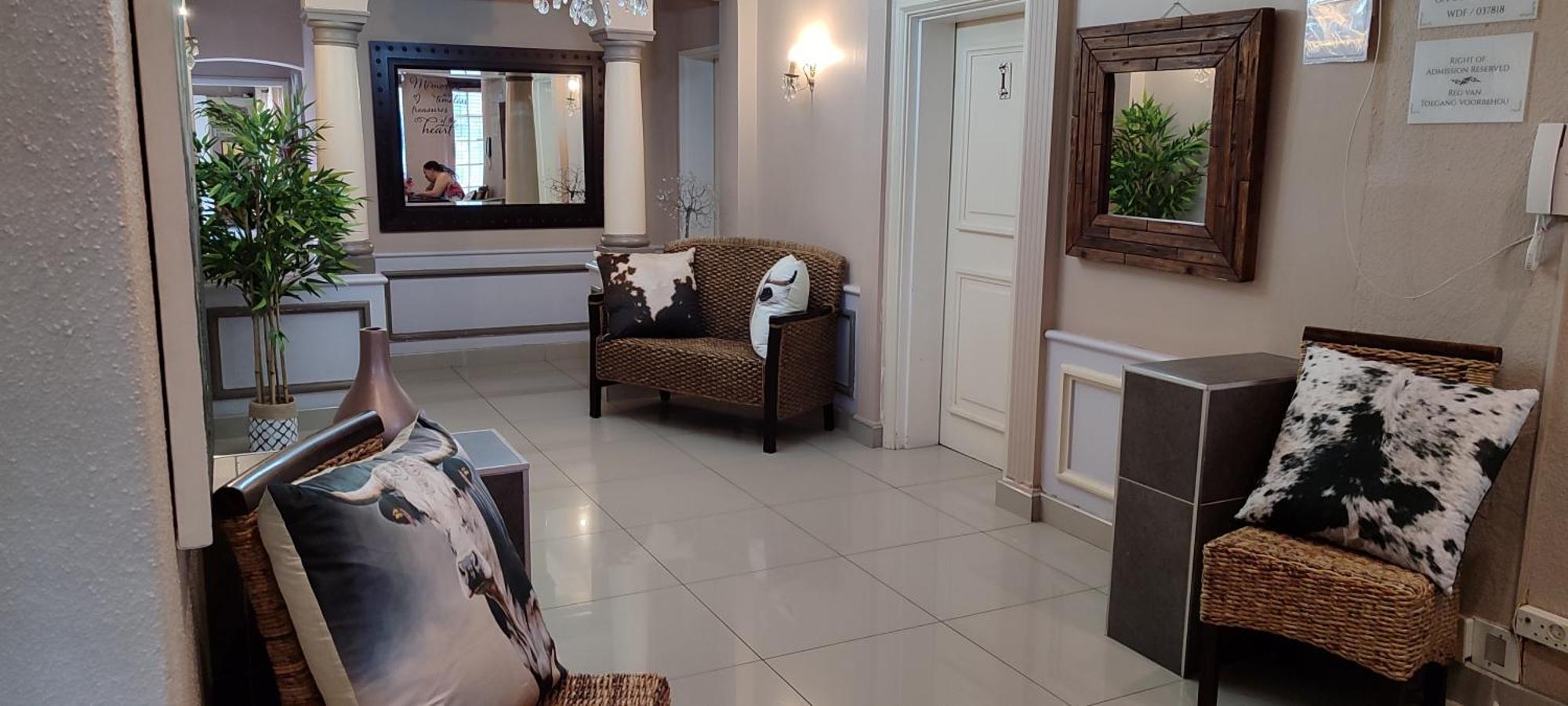 Sunbell Ventures Guesthouse เคปทาวน์ ภายนอก รูปภาพ